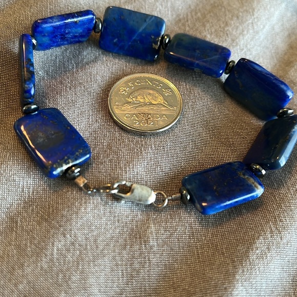 Handcrafted Lapis bracelet with sterling clasp - Picture 2 of 4